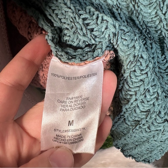 Chunky color block button cardigan nwt - Picture 3 of 4